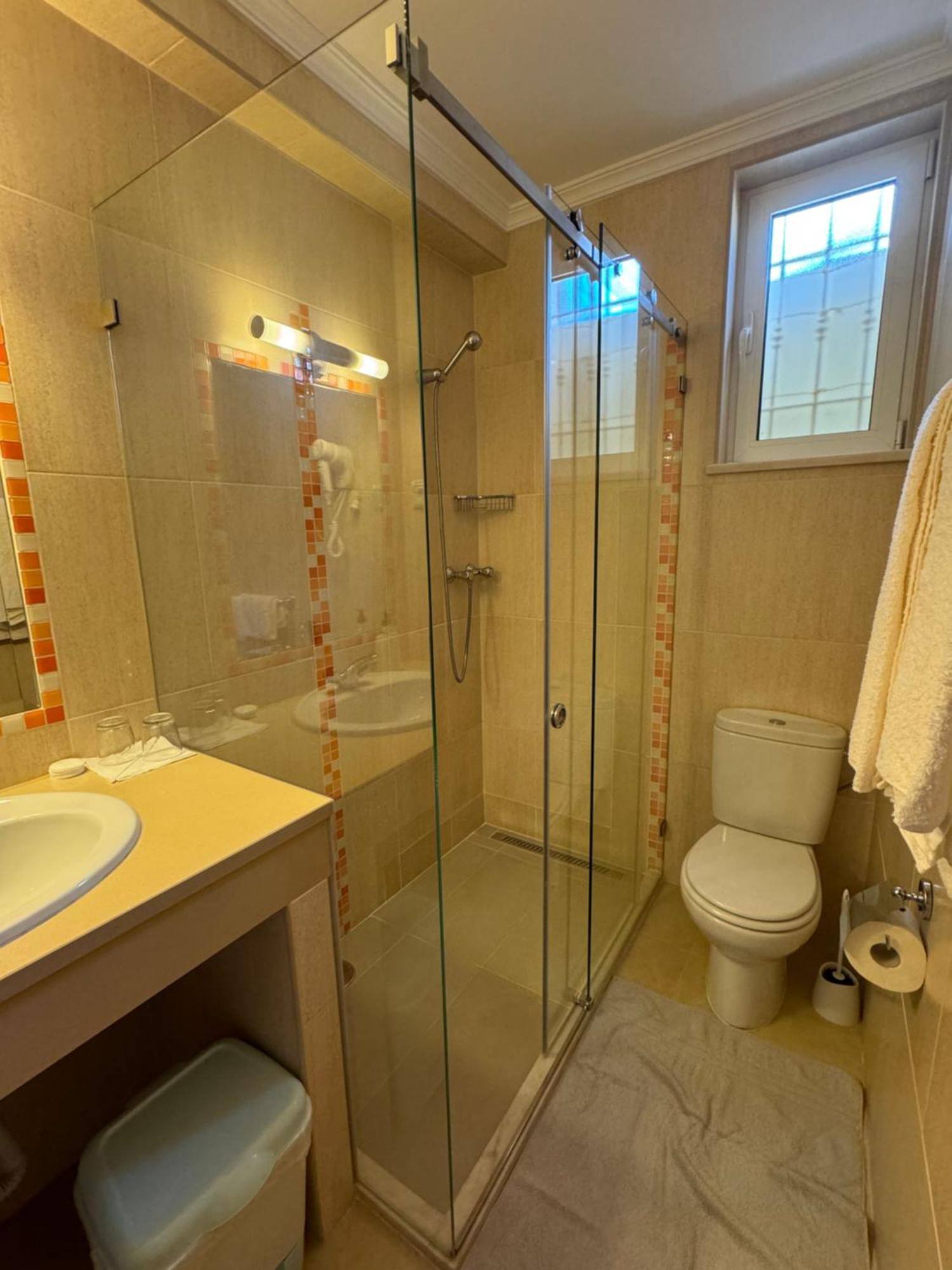 Lucie Lime Guesthouse Praia Da Luz Екстер'єр фото