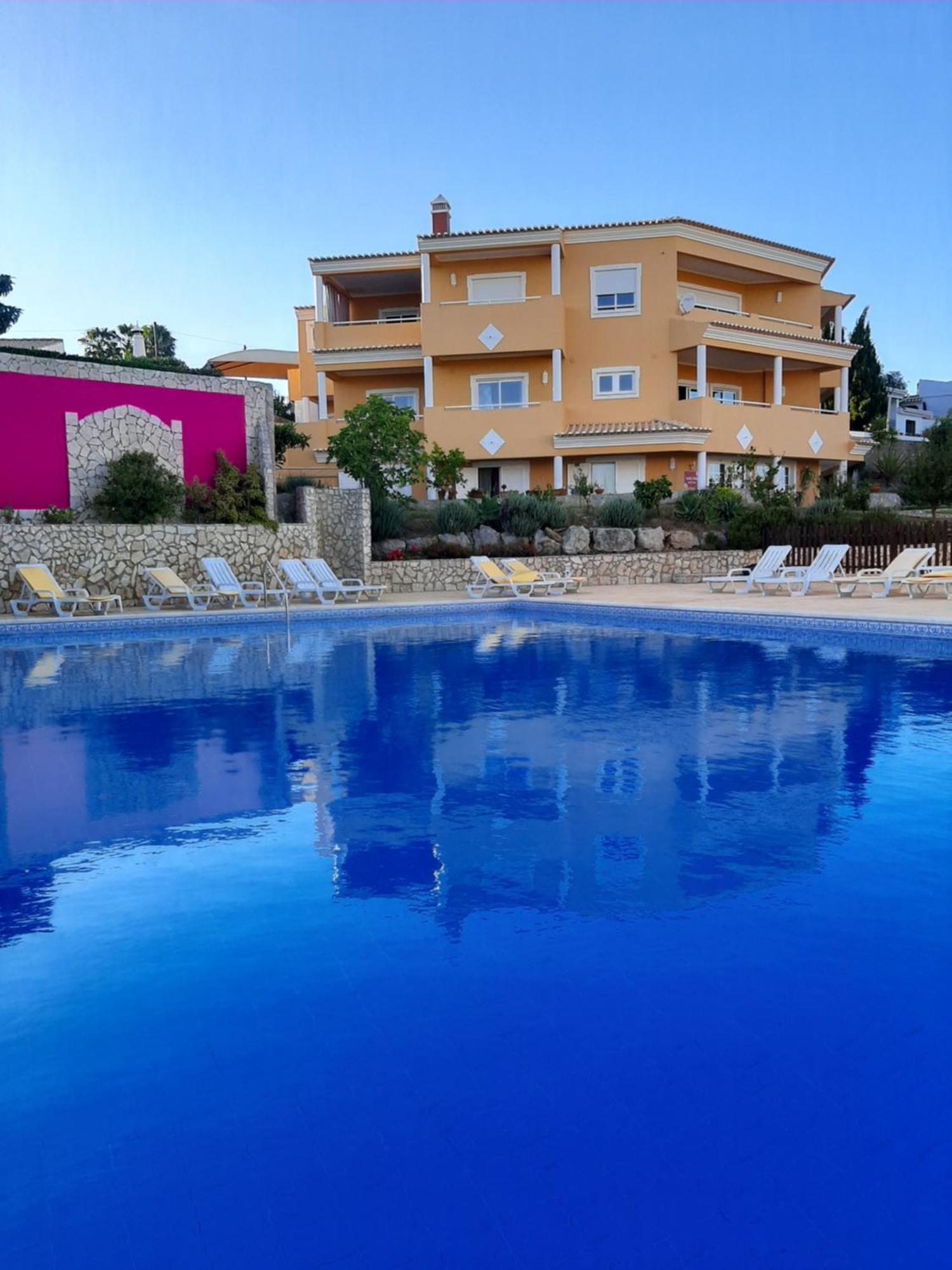Lucie Lime Guesthouse Praia Da Luz Екстер'єр фото