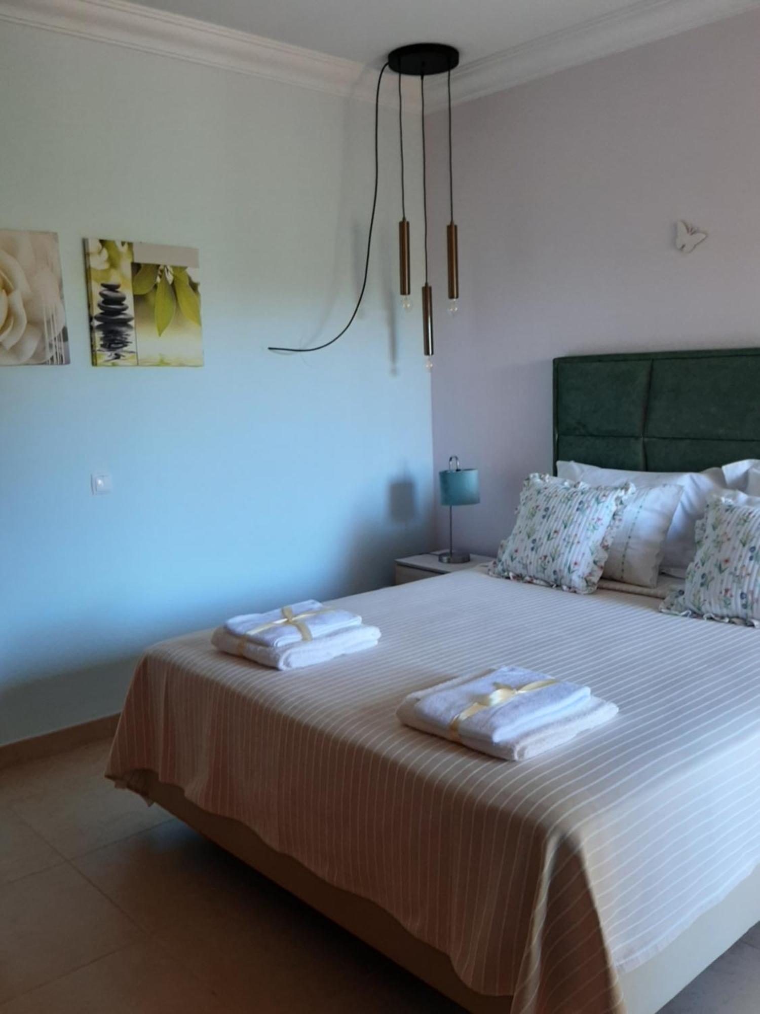 Lucie Lime Guesthouse Praia Da Luz Екстер'єр фото